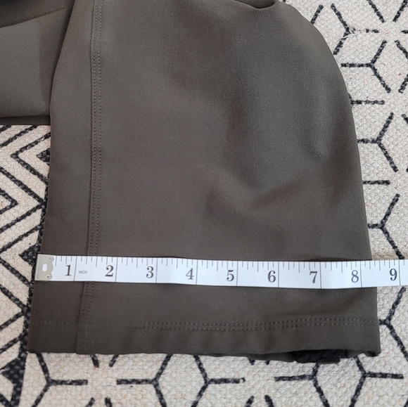 L.L. BEAN BOOT CUT OLIVE GREEN HIKING PANTS, SZ 4 - Picture 13 of 13